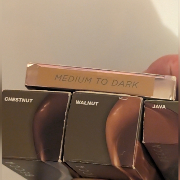 11 Pounds Of New And Sampled Assorted Beauty and Skincare Collection - Picture 13 of 16